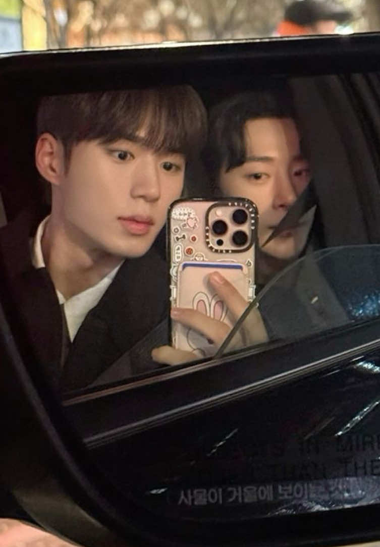 @𑣲𝐋𝐢𝐯⚚