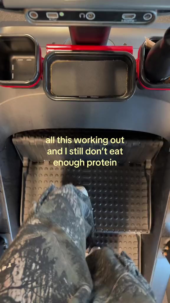 @itsminaeh