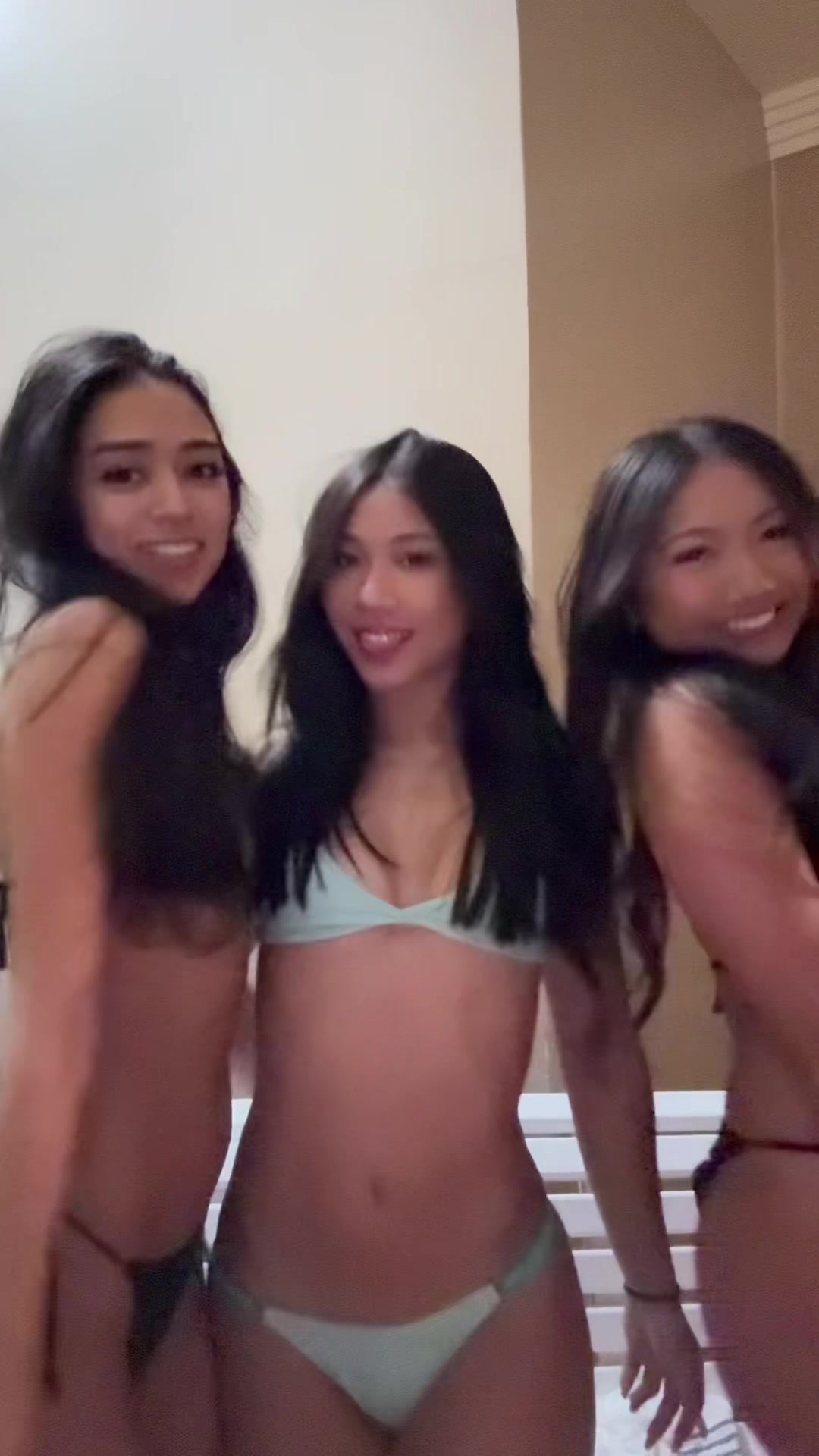@laurenvillaruel