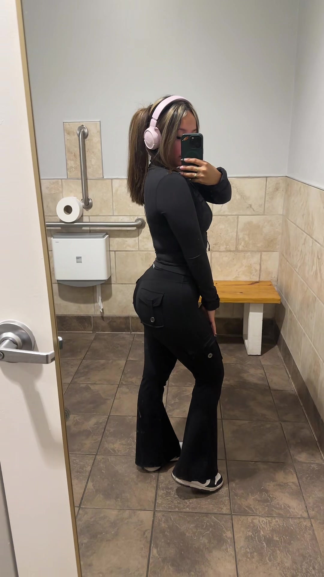 @𝒿𝑒𝓃𝓃𝓎