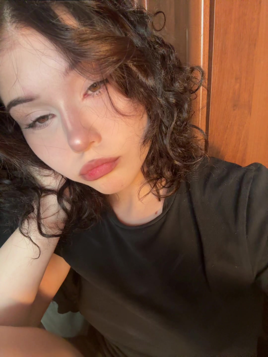 @👅