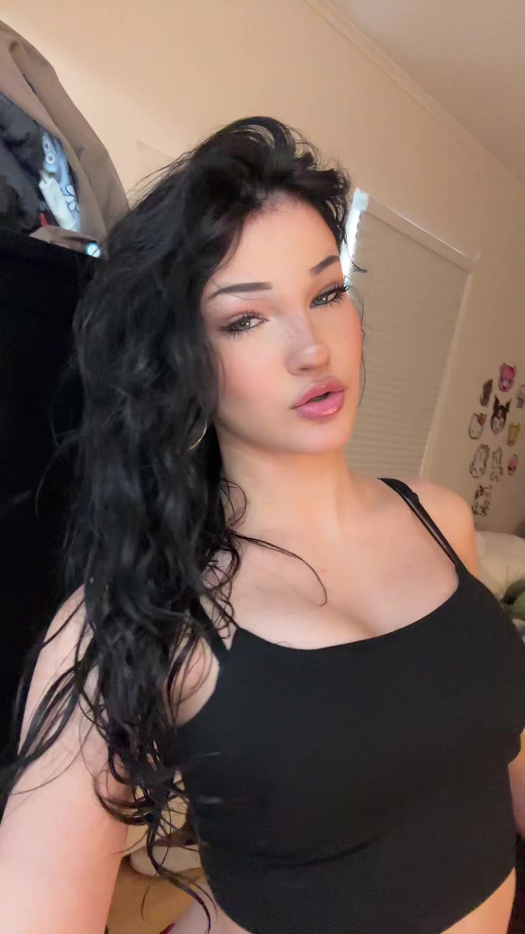 @🤫
