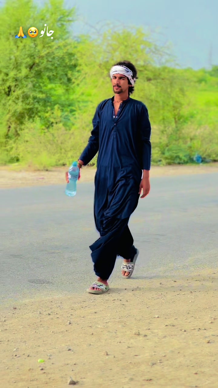 @کنگ نازک 🙌🖤