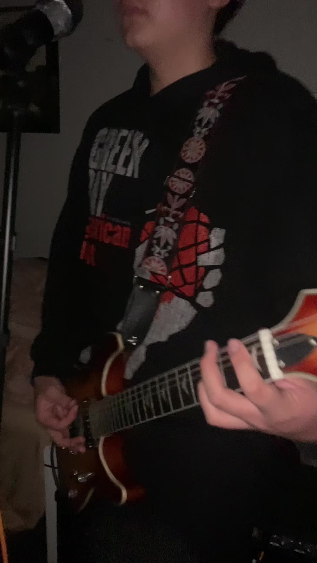 @raphy_252
