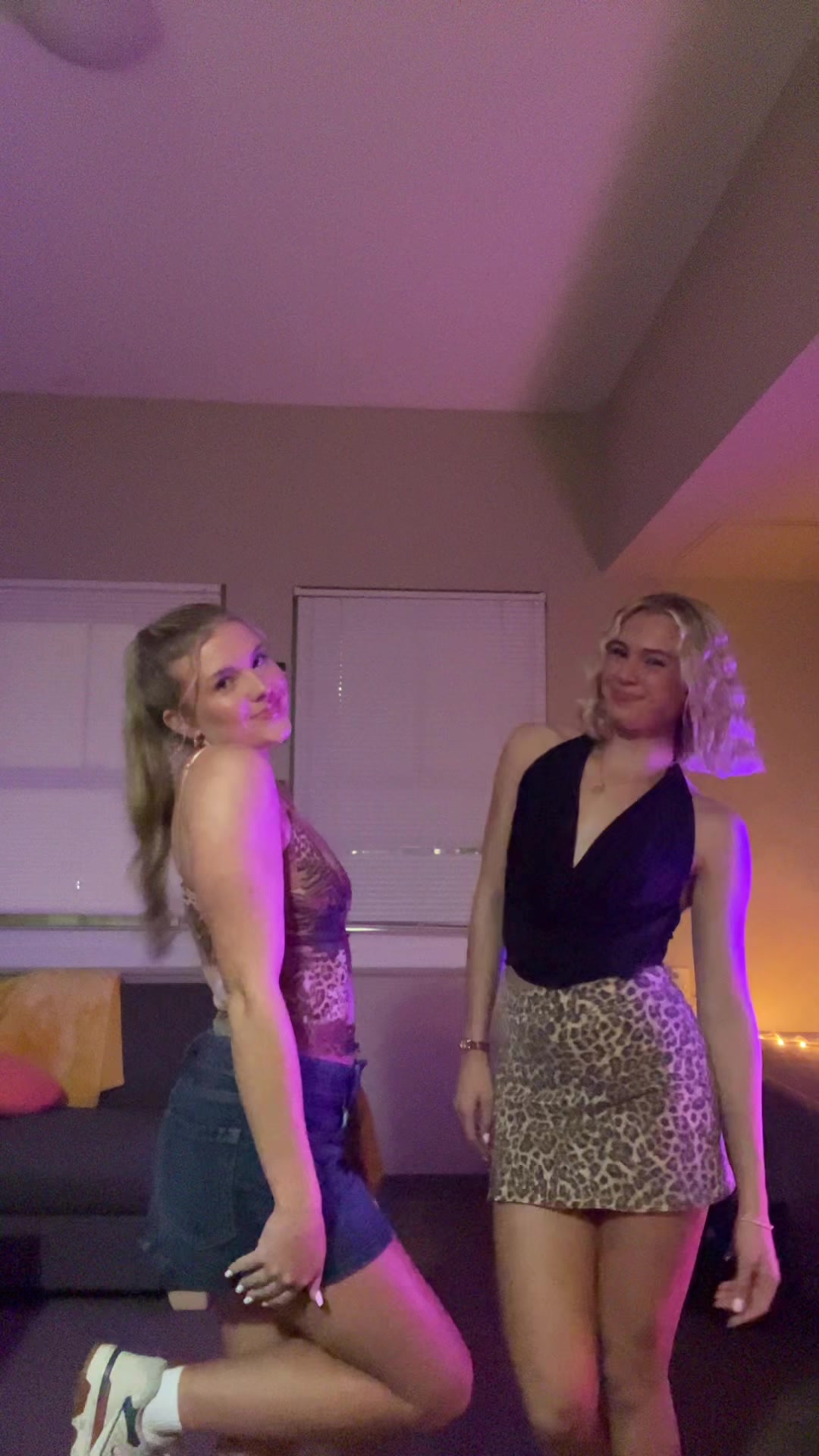 @mk