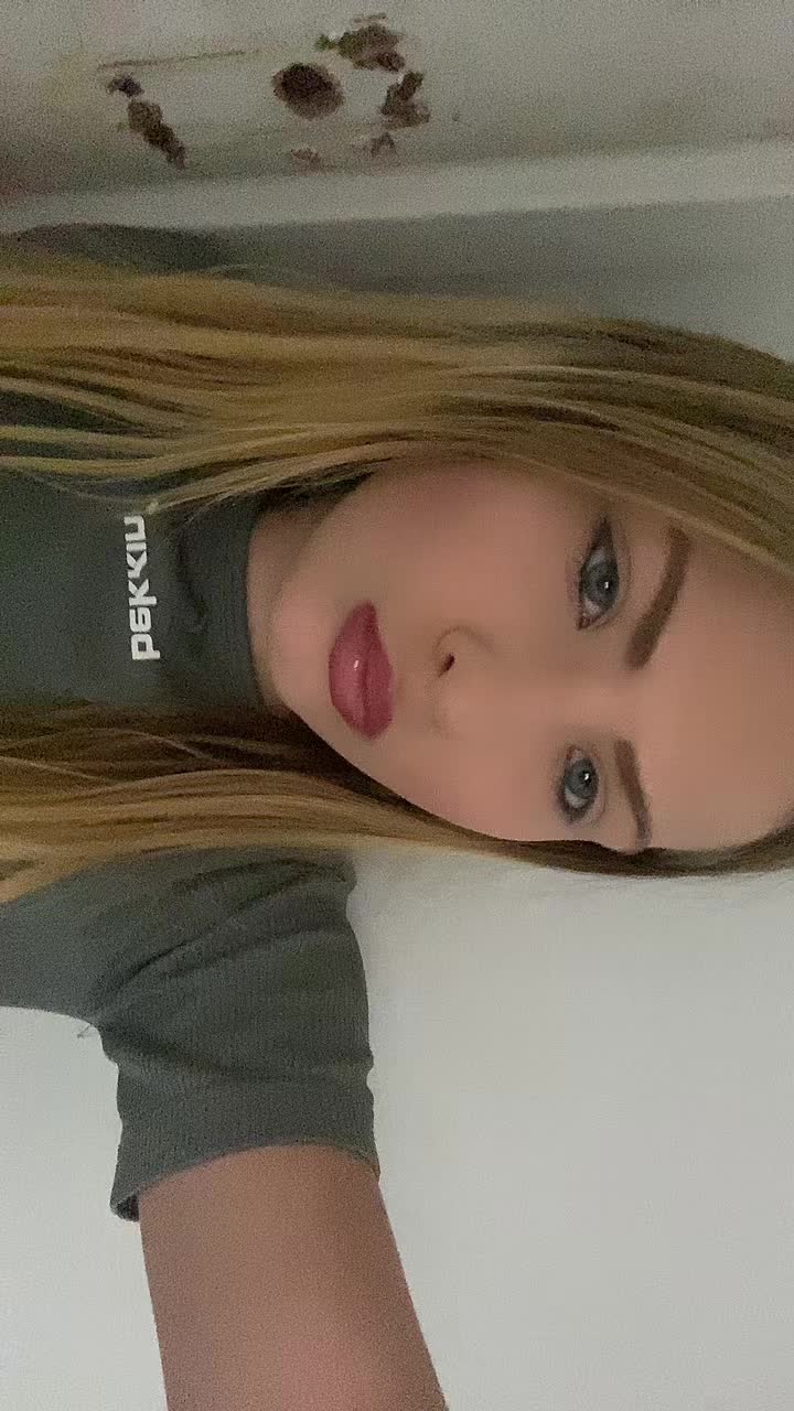 @𝚏 𝚛 𝚊 𝚗 𝚔 𝚒 𝚎 ꨄ