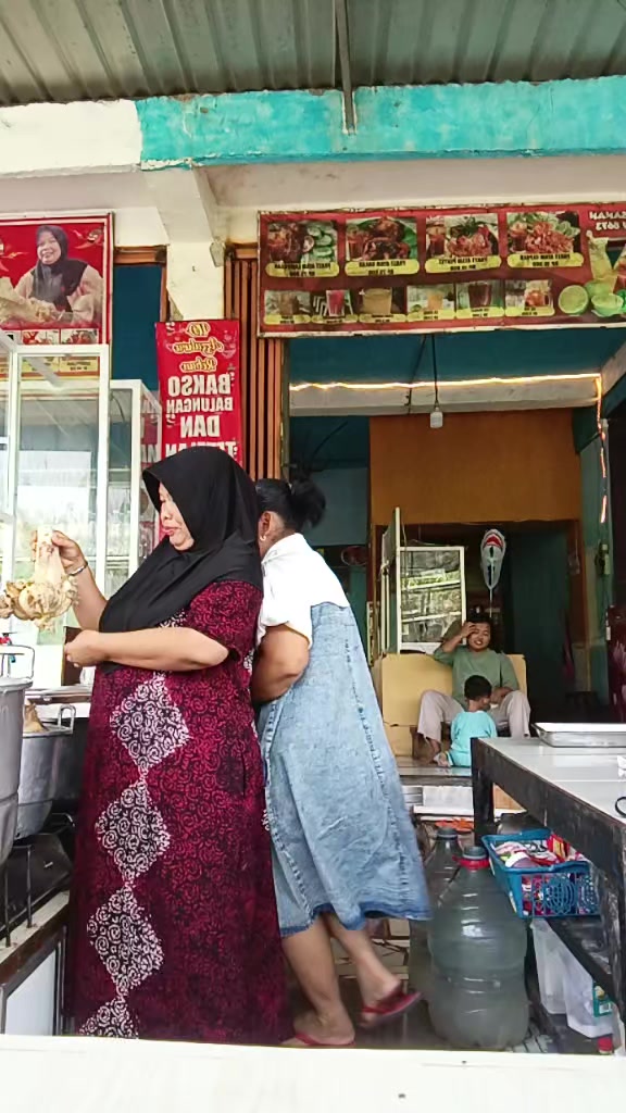 @Mak Krombong