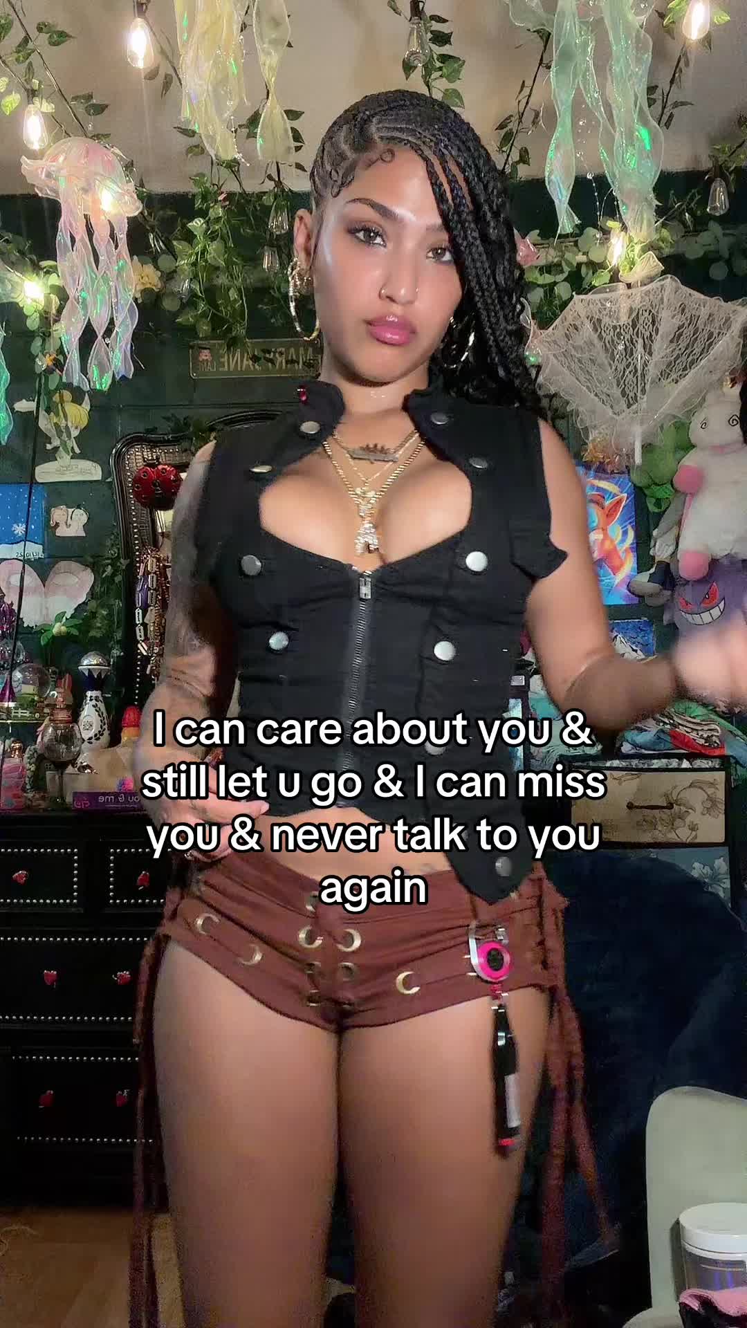 @aniyahalbino
