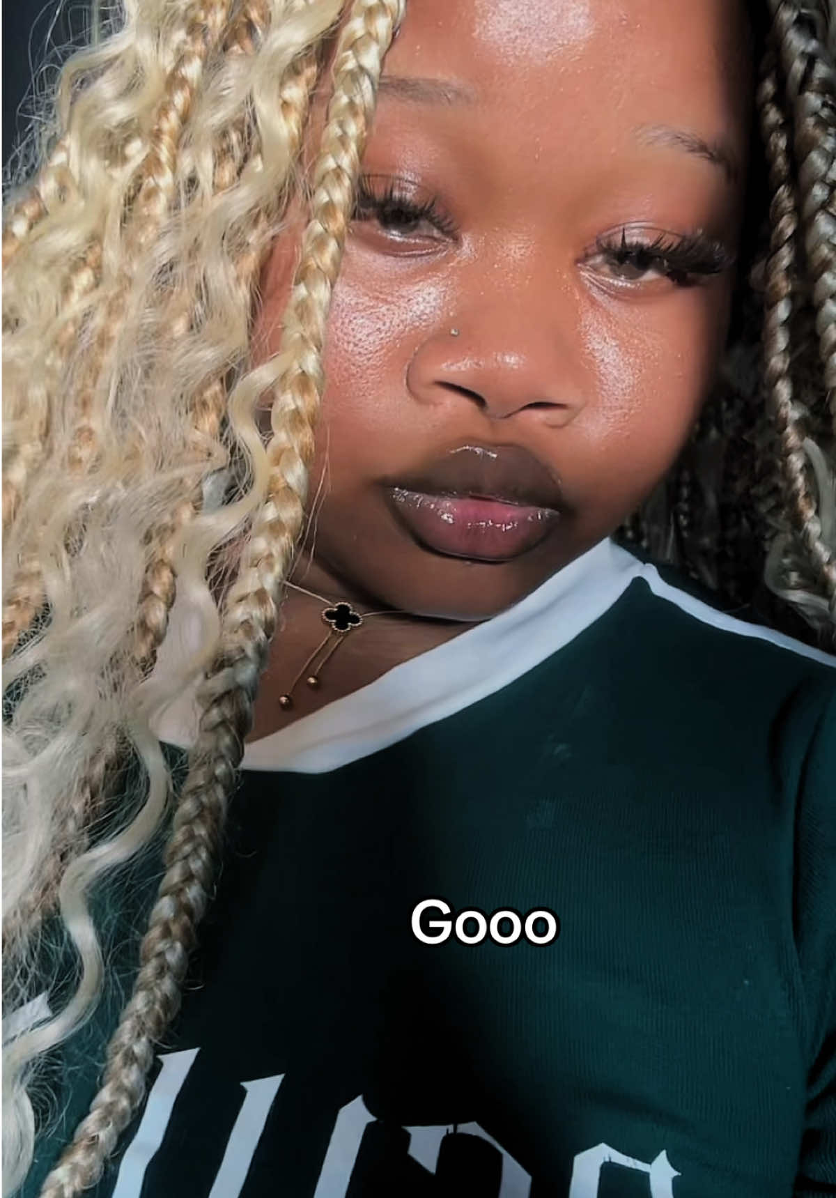 @Angel•✌🏽