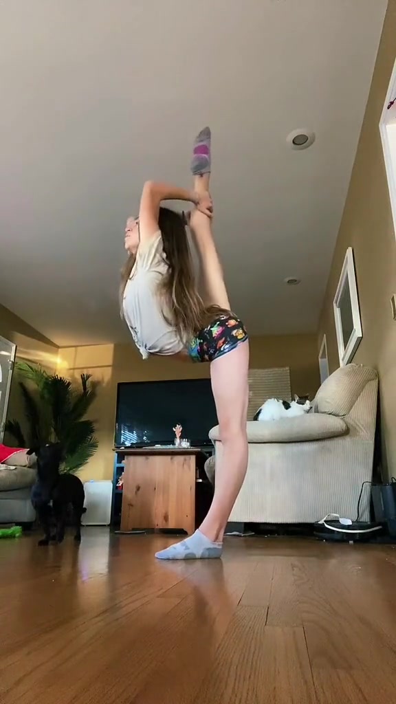 @notzoe.serena