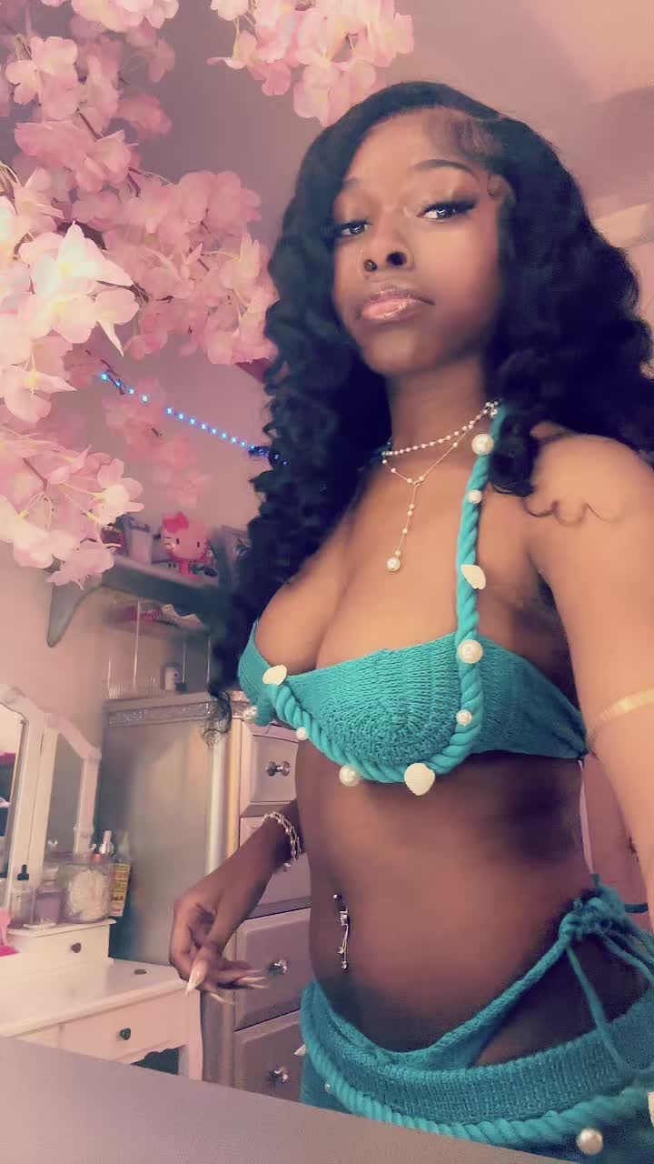@destiny 🐆🧁🎀🫧
