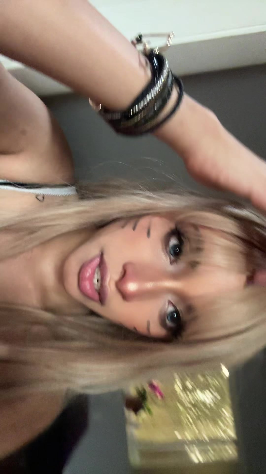 @<3