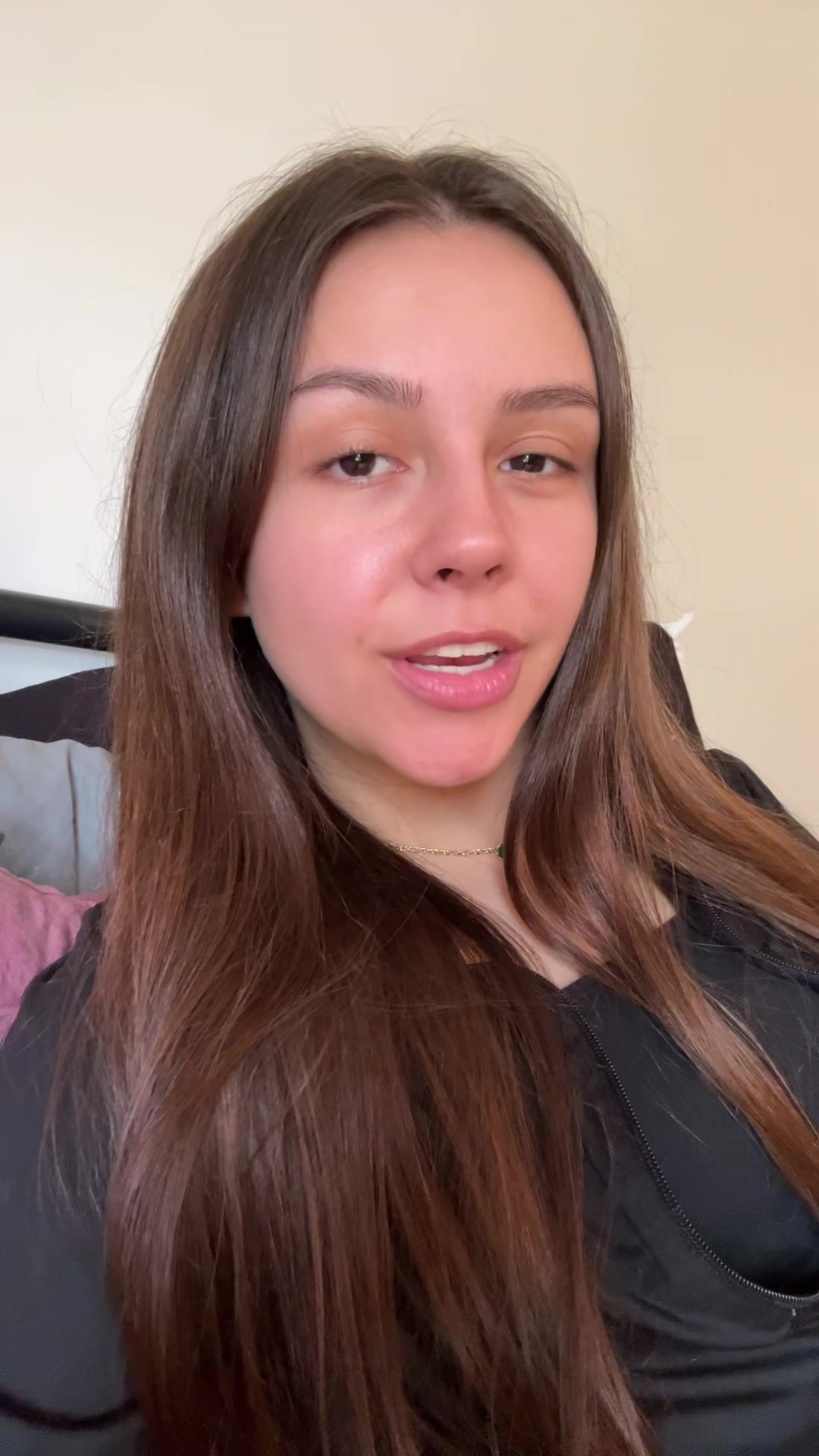 @Bella