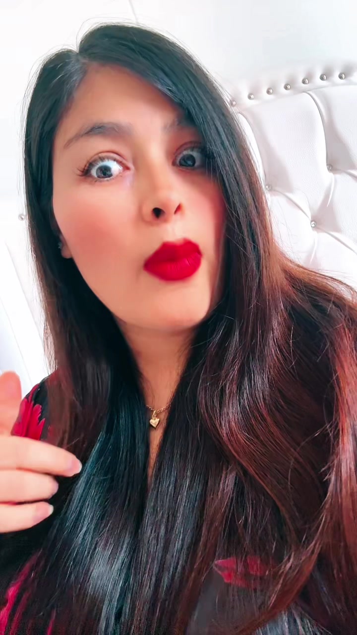 @Aisha 💋💋🌹✨🤩😎