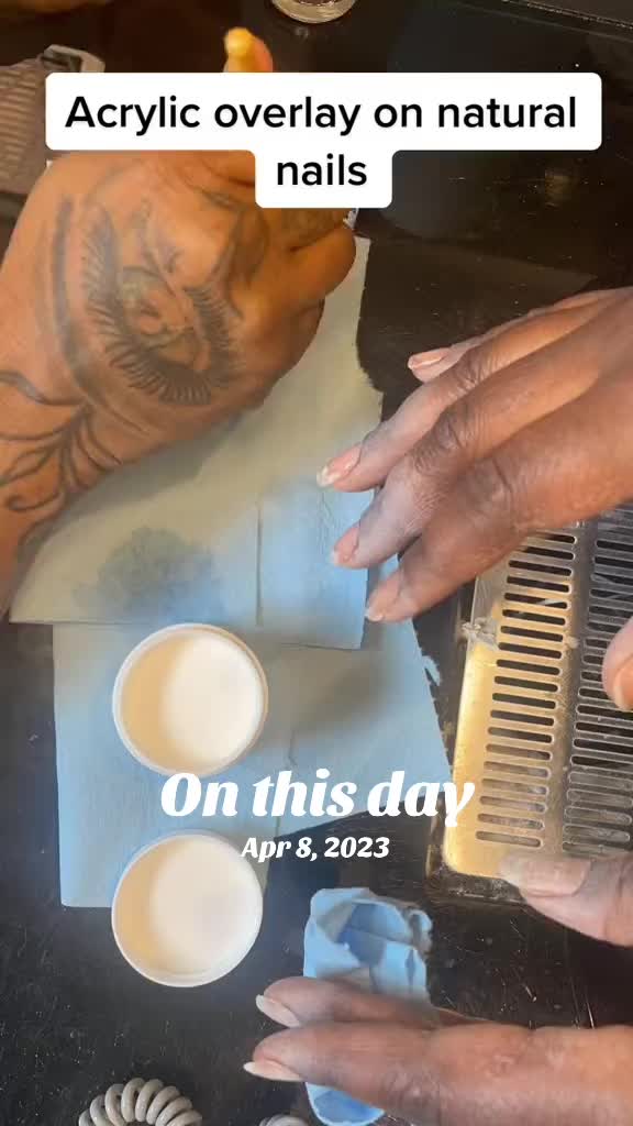 @PrettyPlushNails