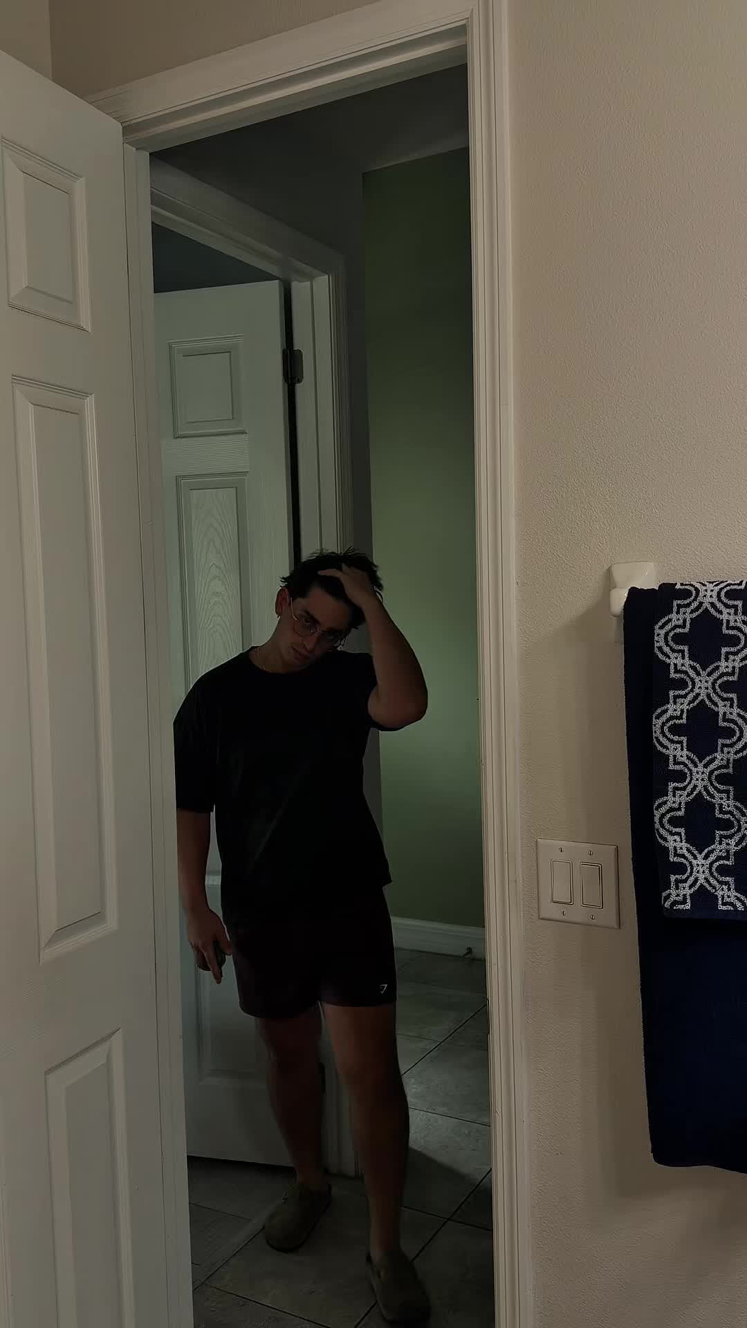 @Tonyaromas