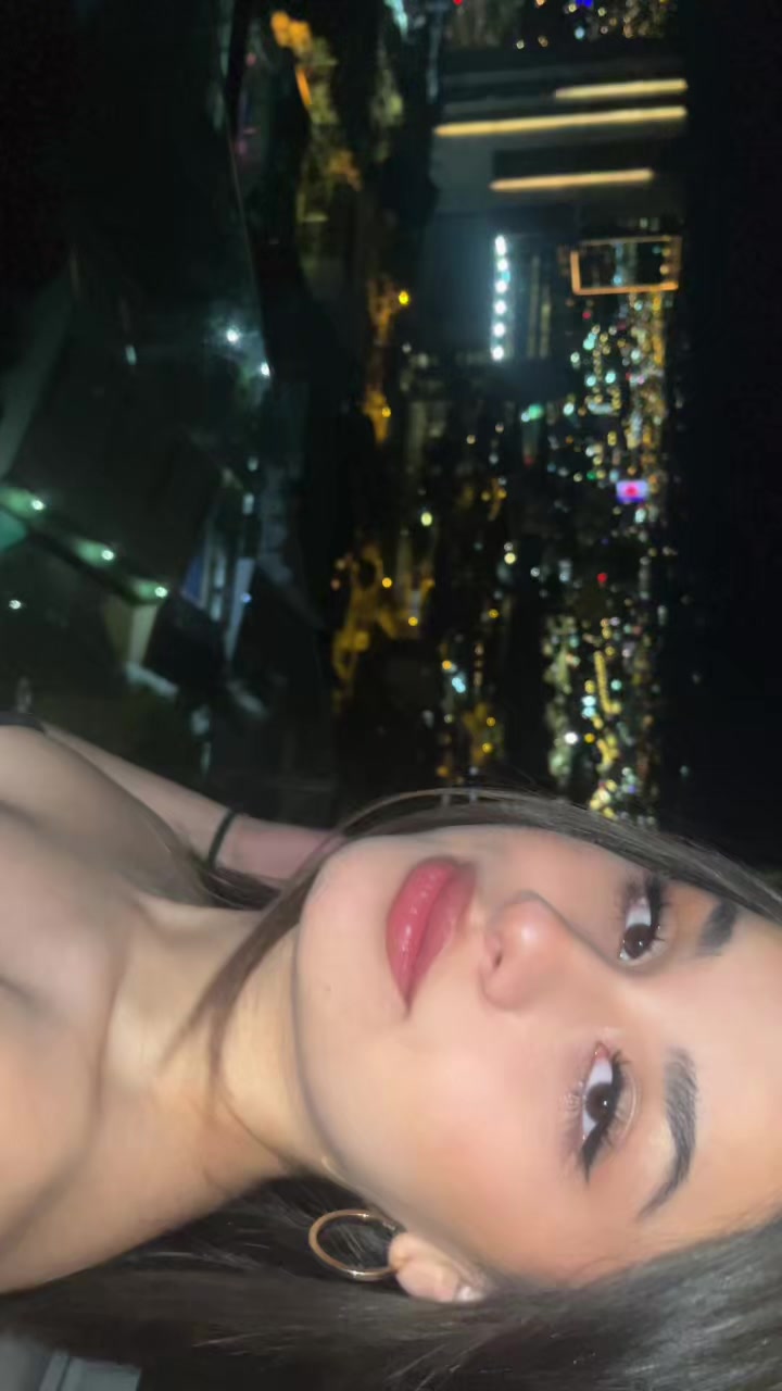@zellalunaa