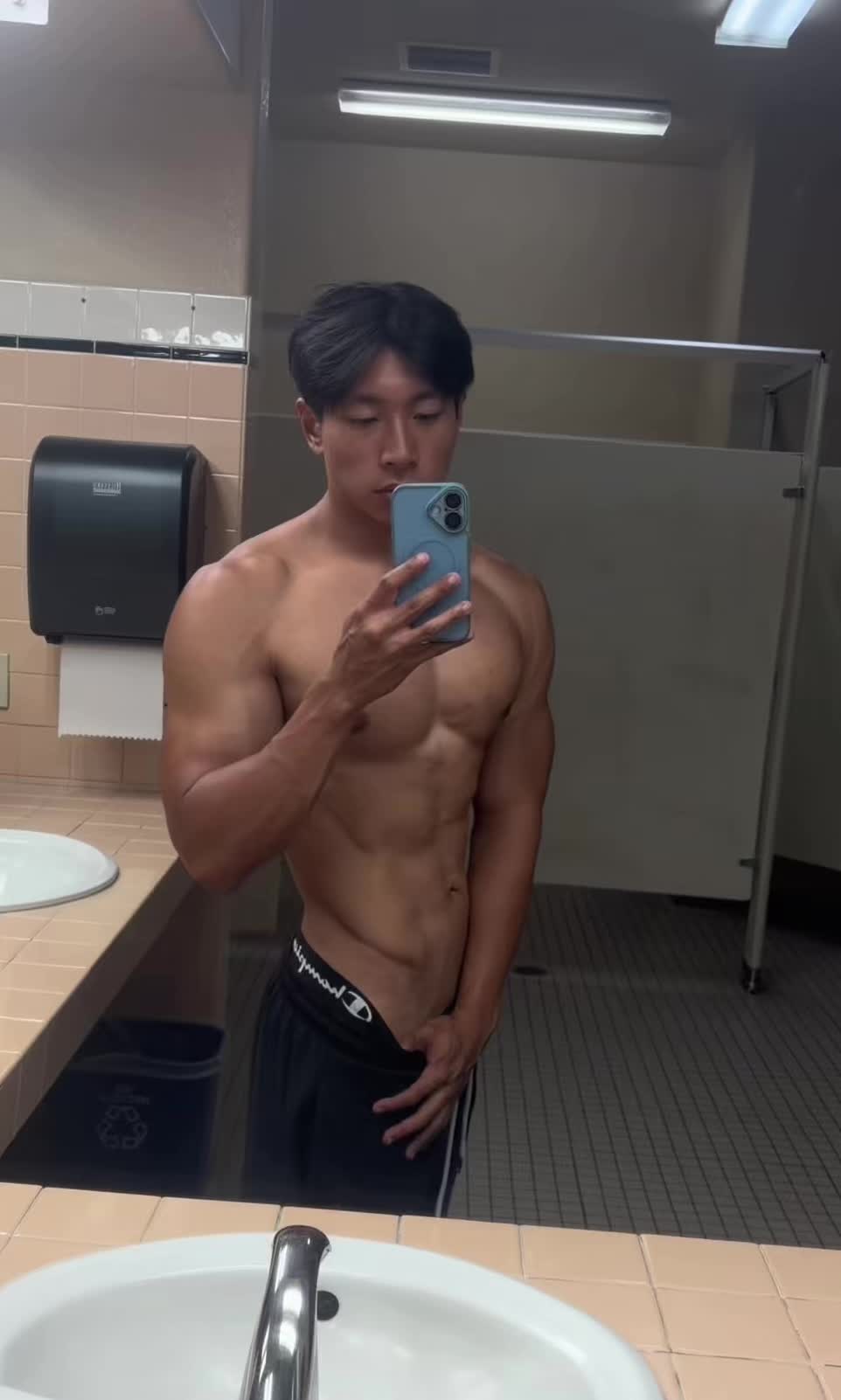 @kitmonsta