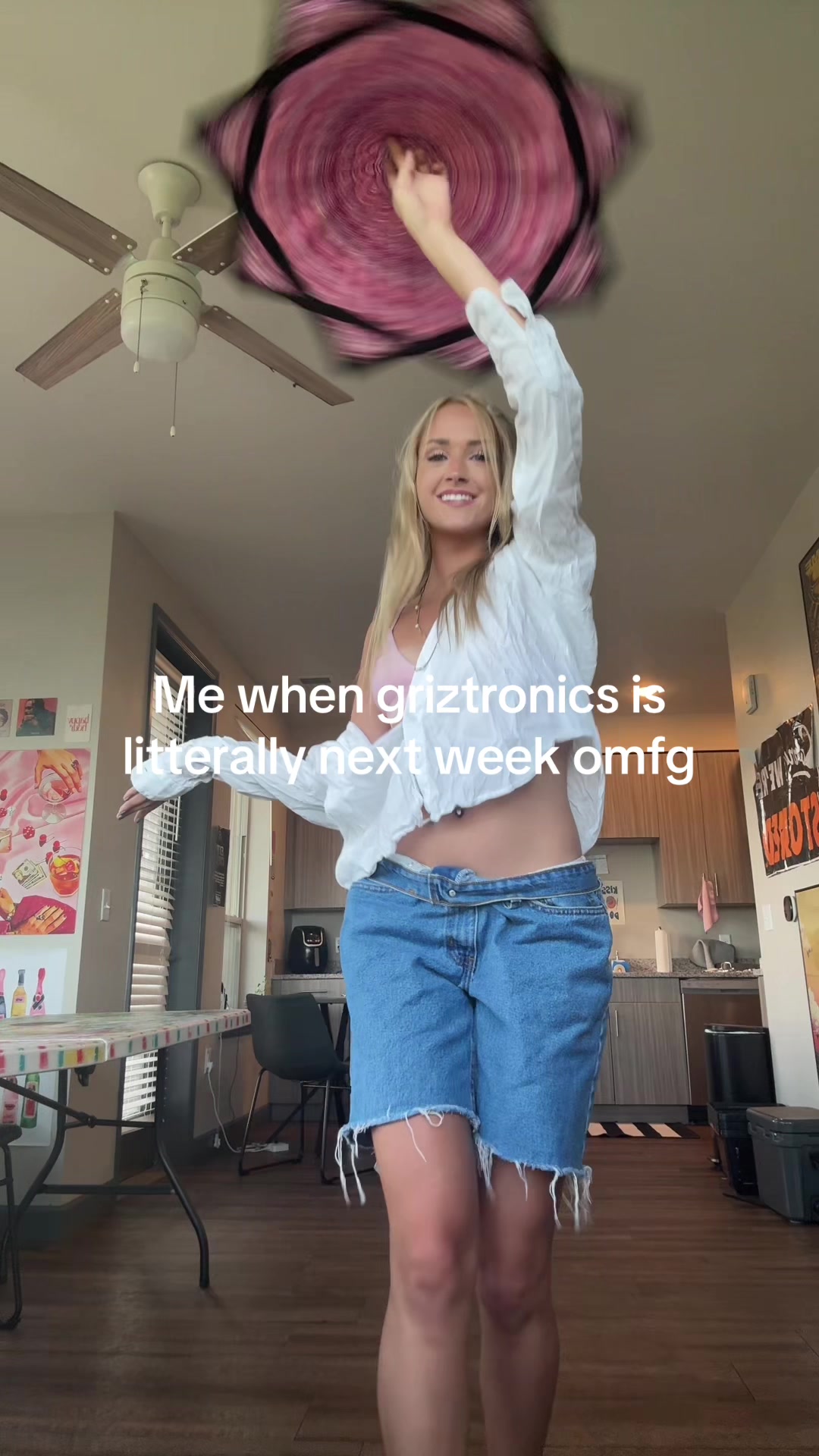 @MOOGY