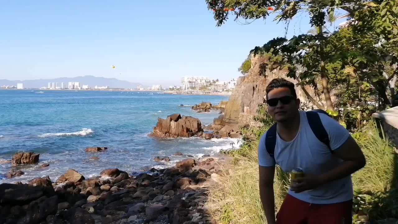 @Daniel Cayetano