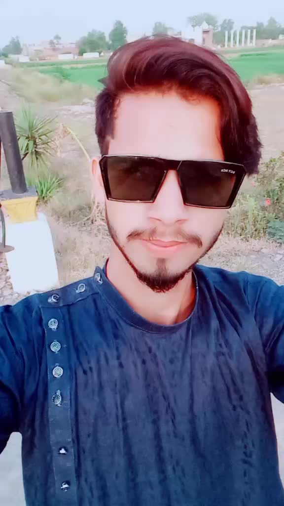 @user1833276872337