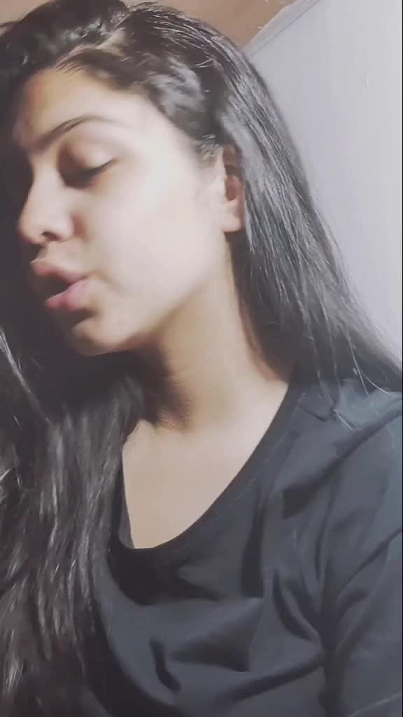 @Vanshika Singh💋