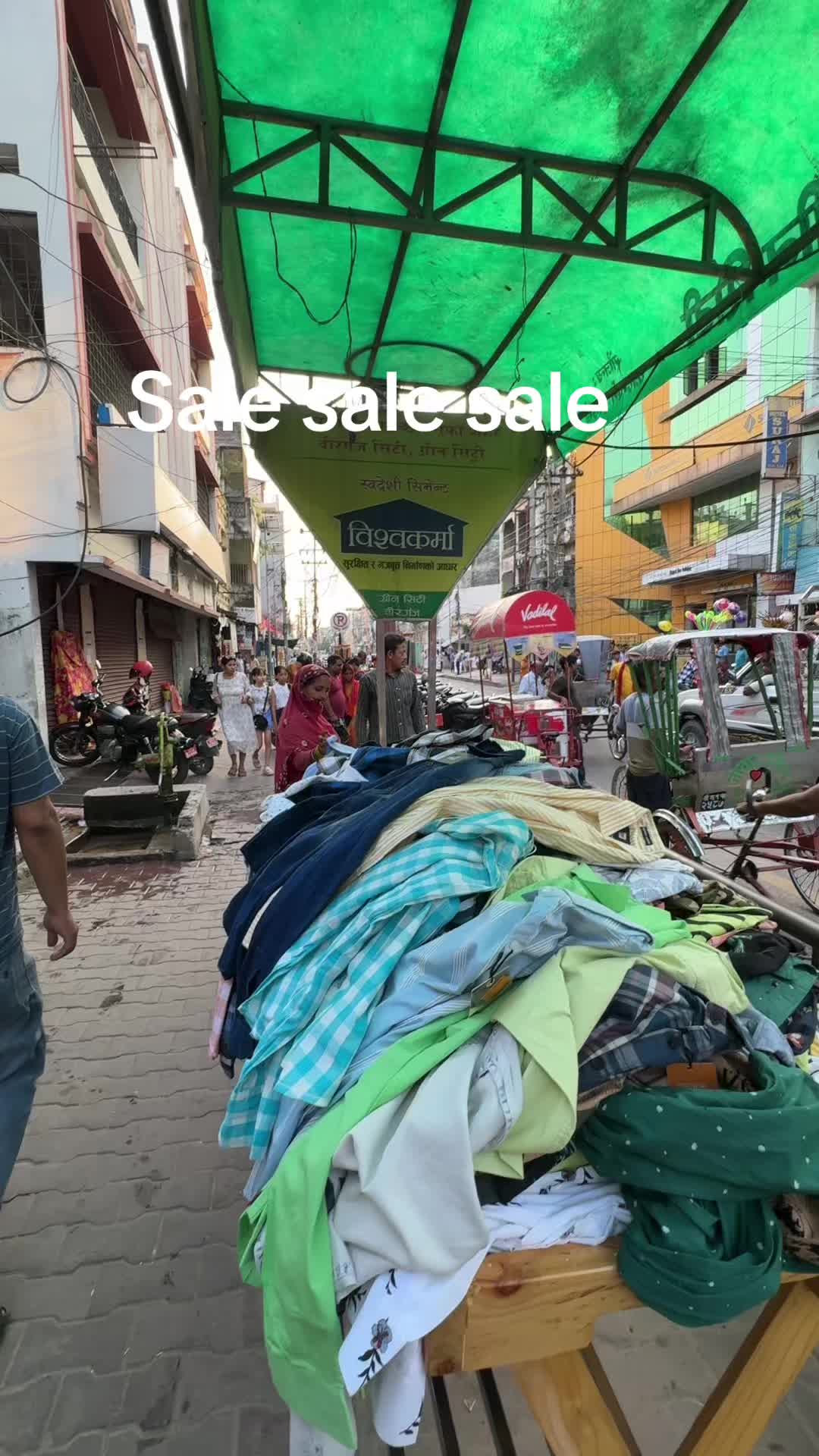 @L👀K_@_ME_👕👖🛍️