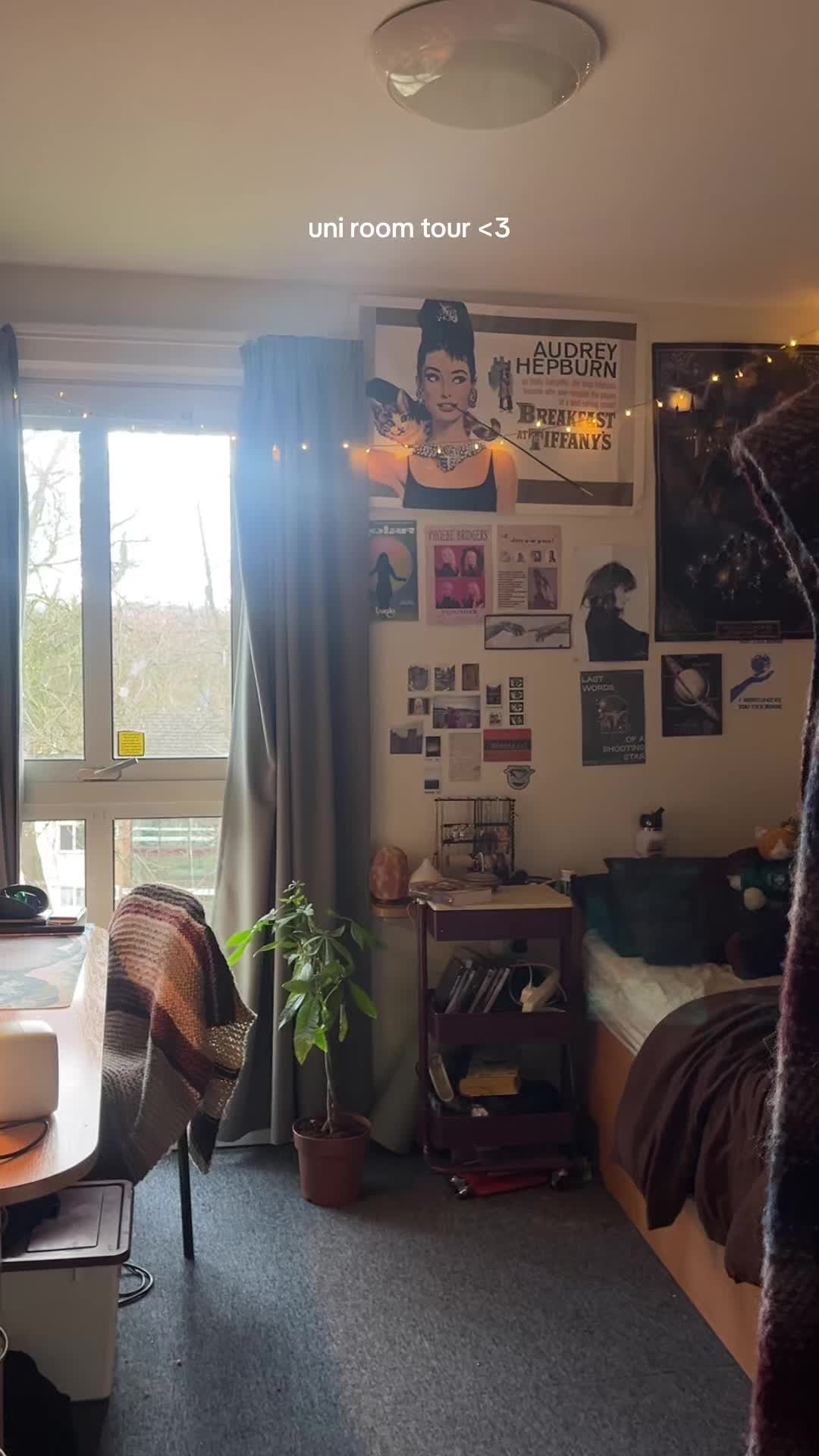 @<3