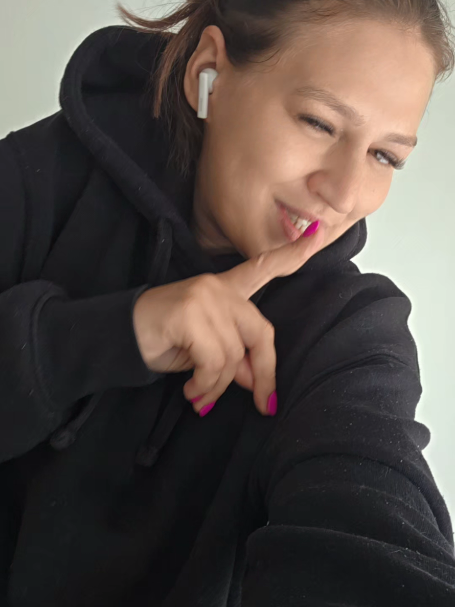 @__Sandra__