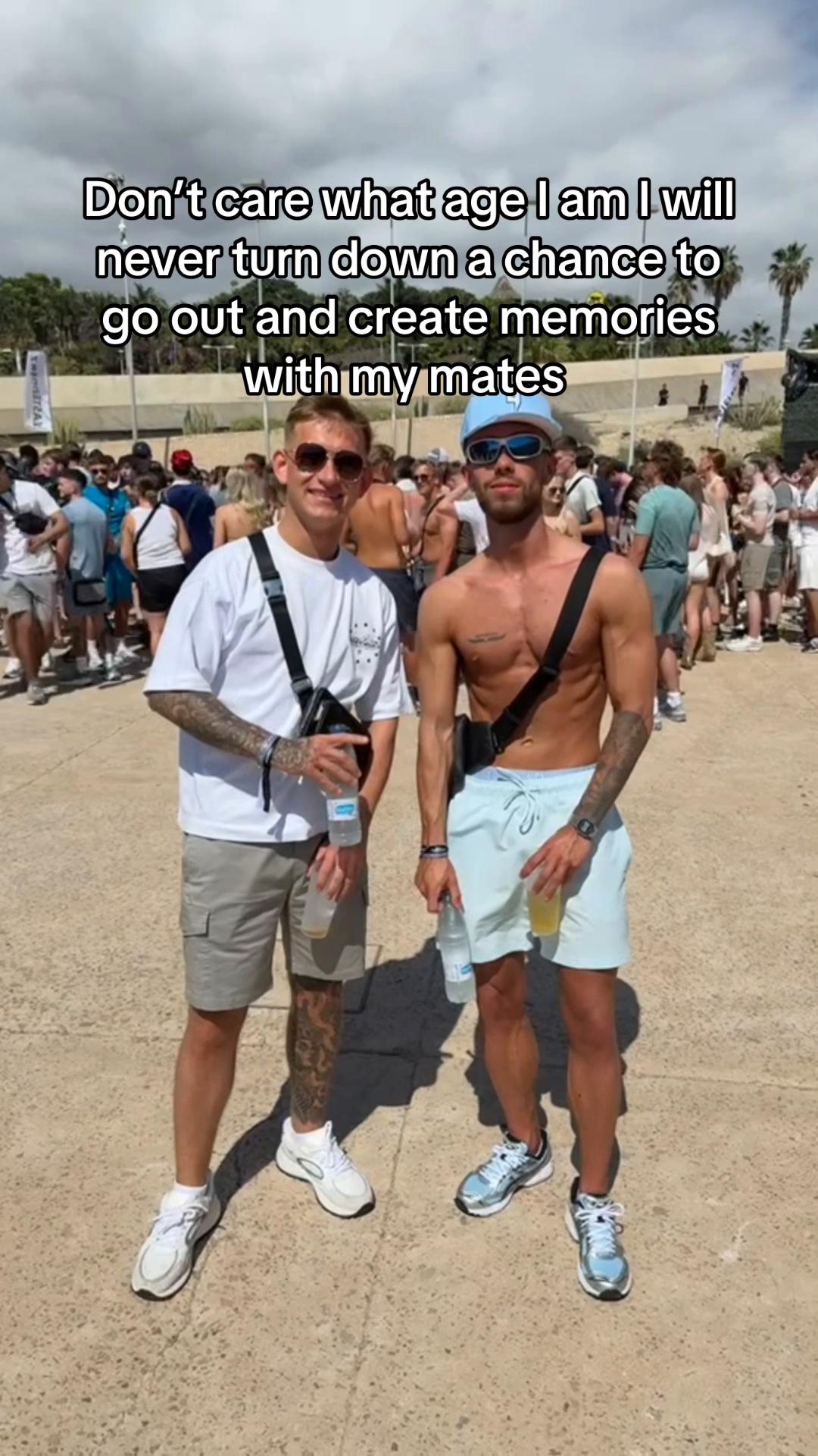 @scottrenfrew_