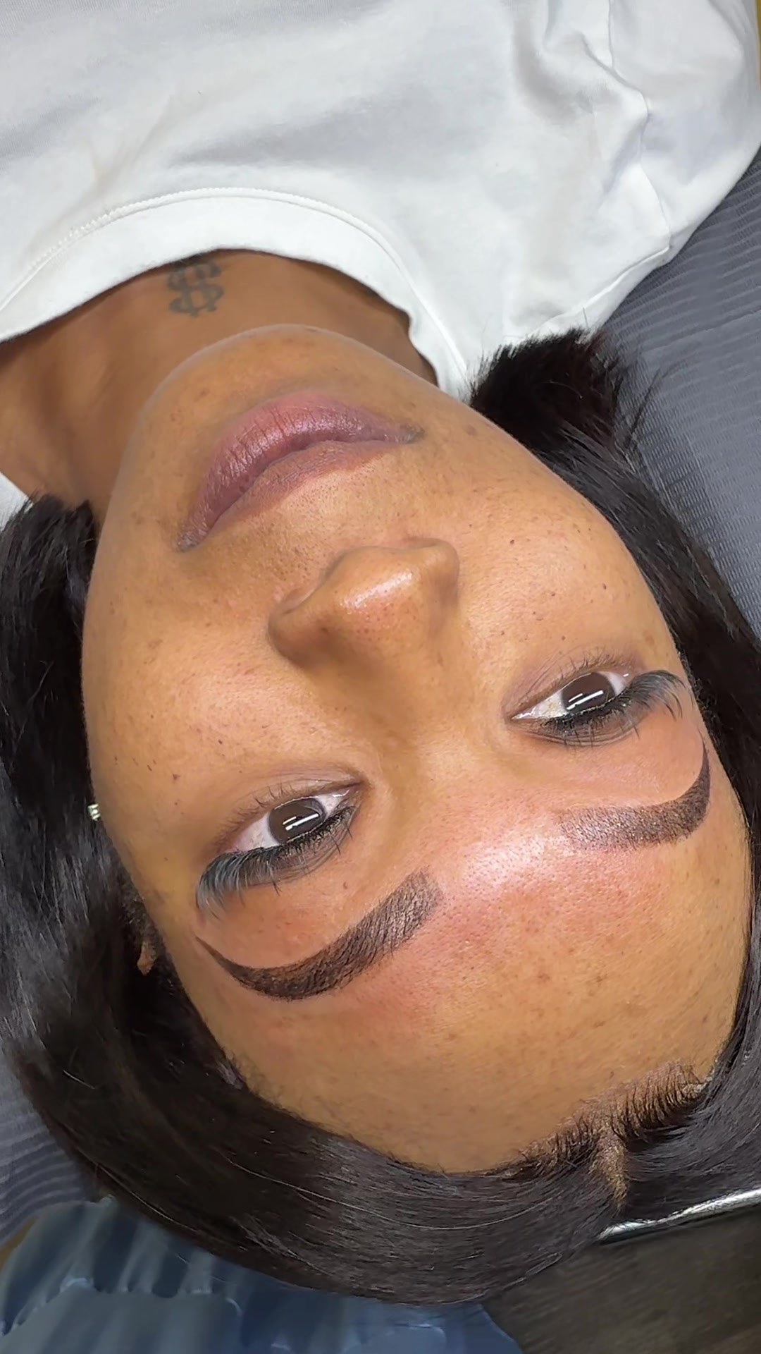 @divinityluxebeautybar