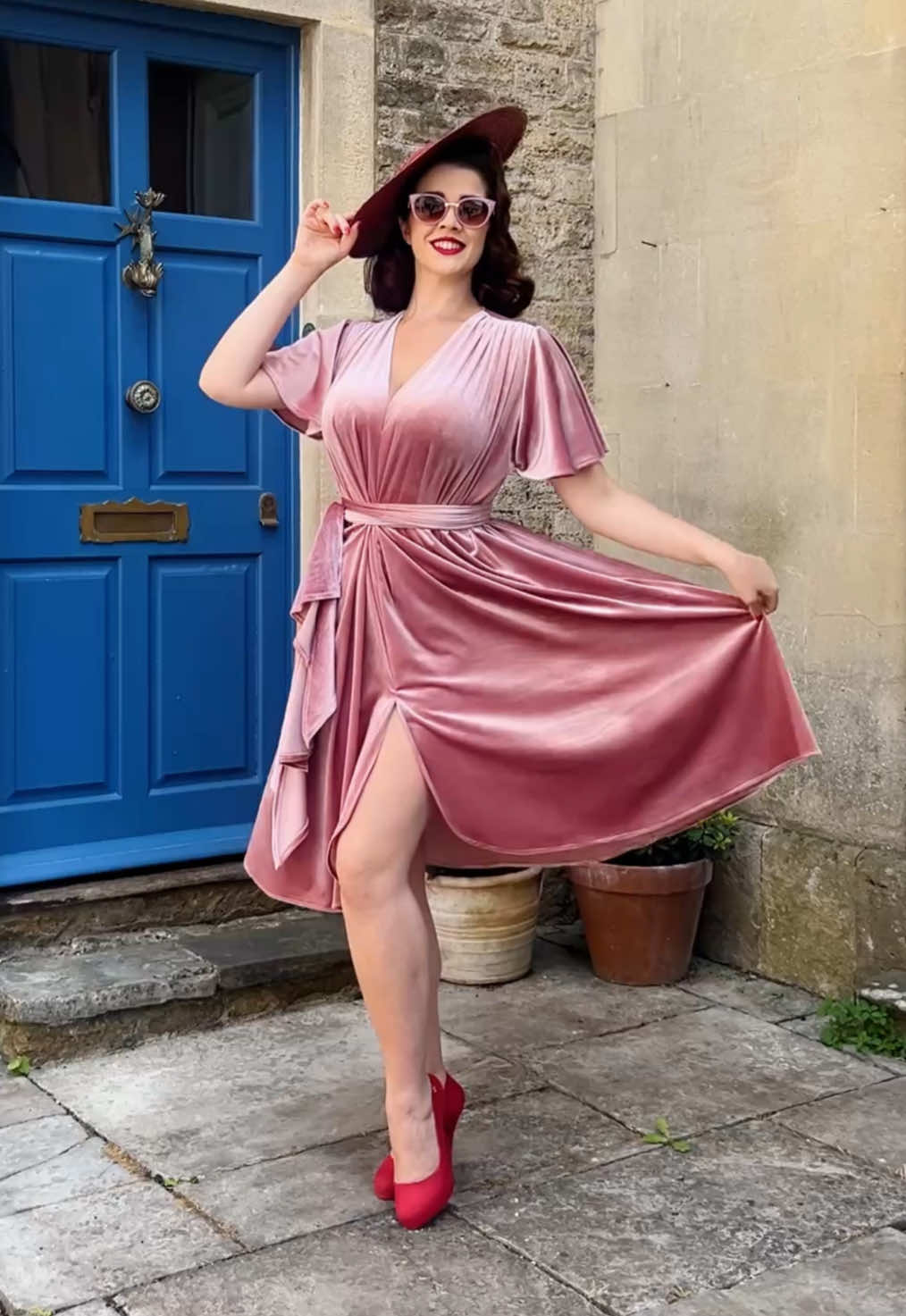 @Deadly - vintage pinup shop