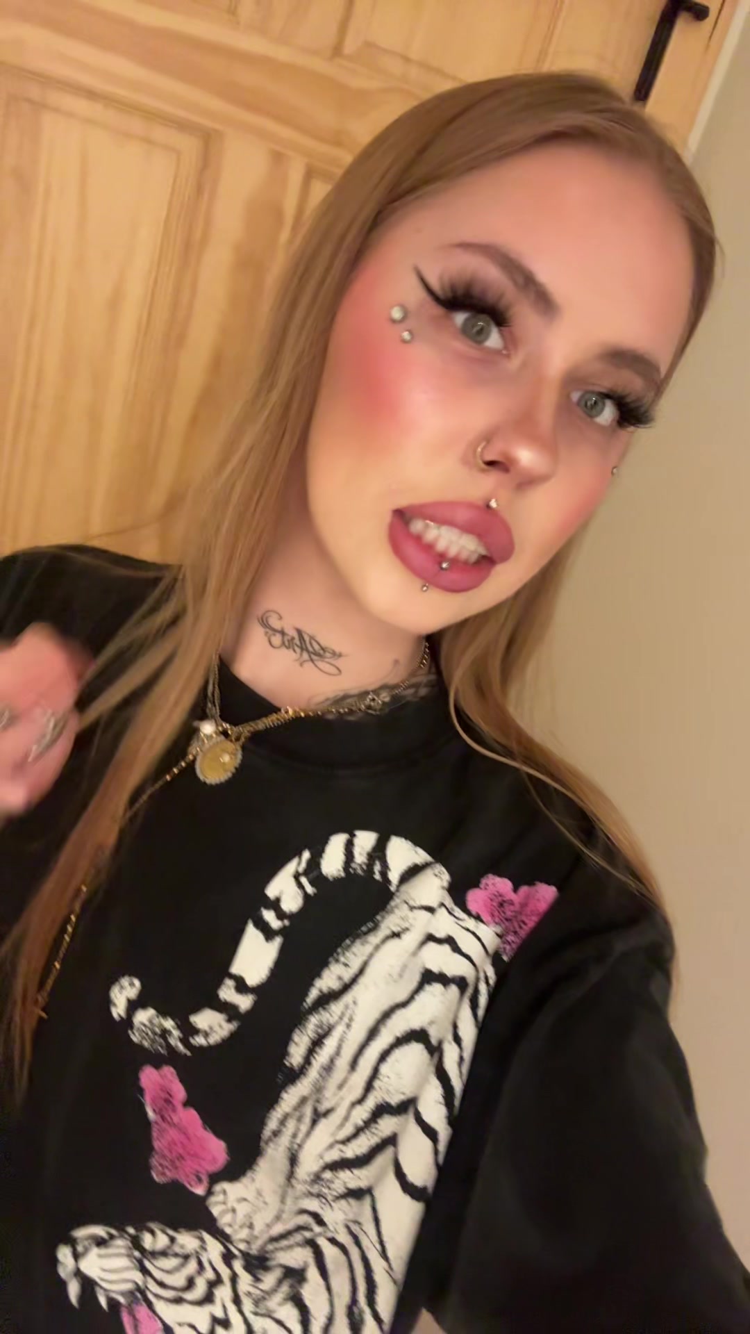 @𝓔𝔩 <3