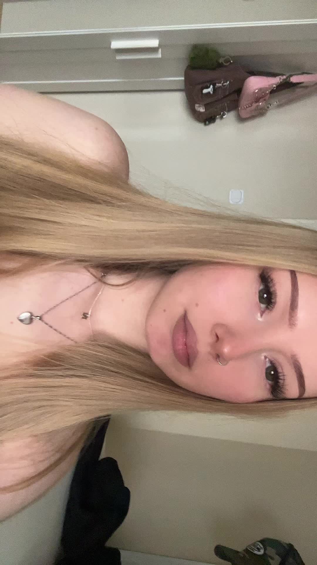@ameliaᥫ᭡