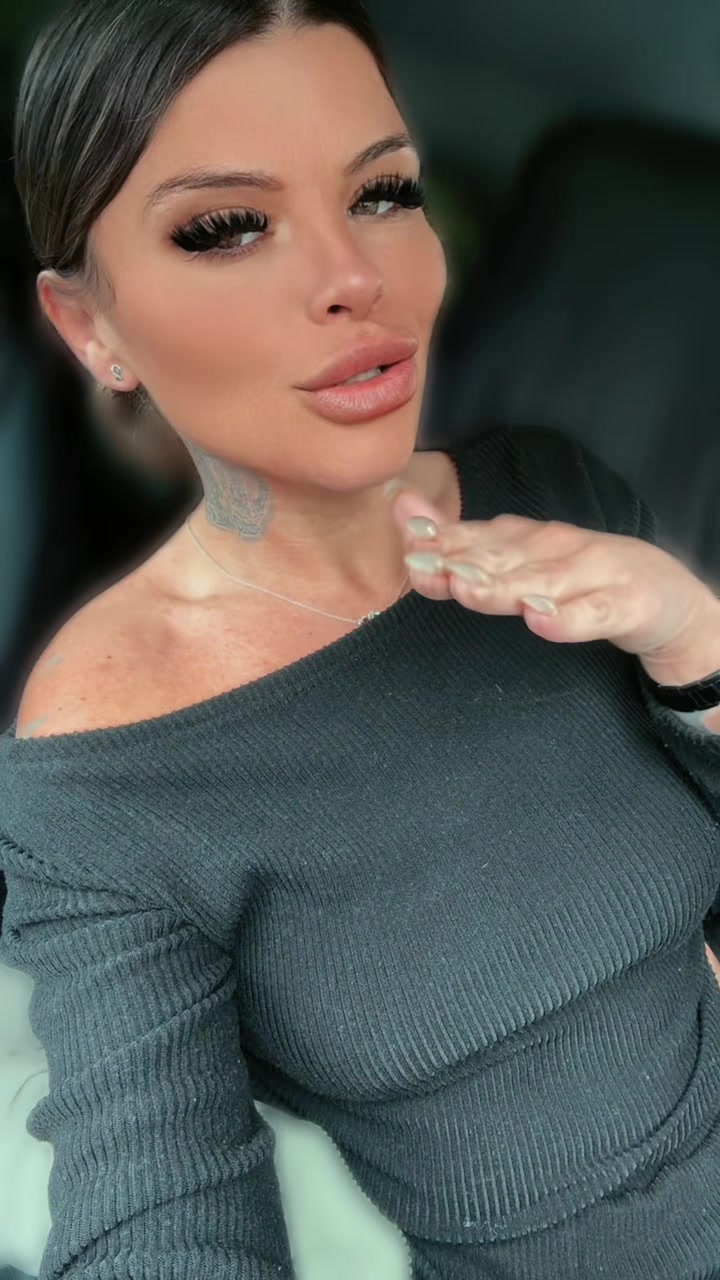 @Jessii 👑🤍💫✨
