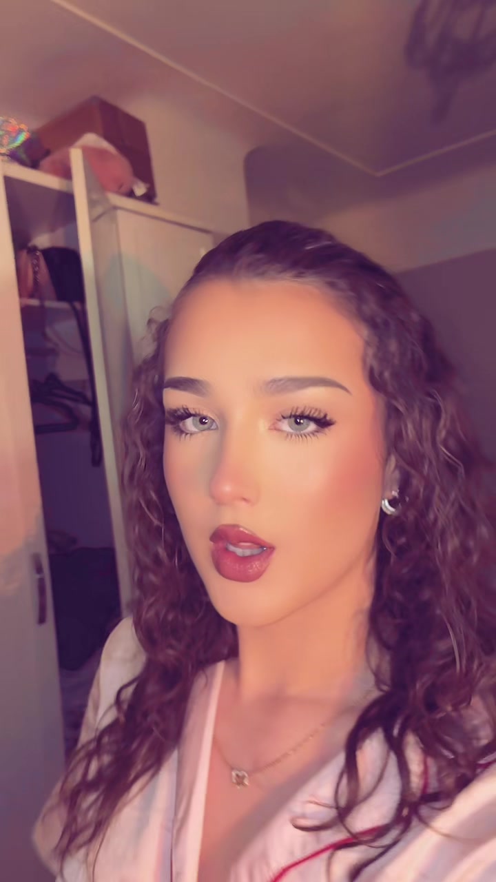@mollyspicer2