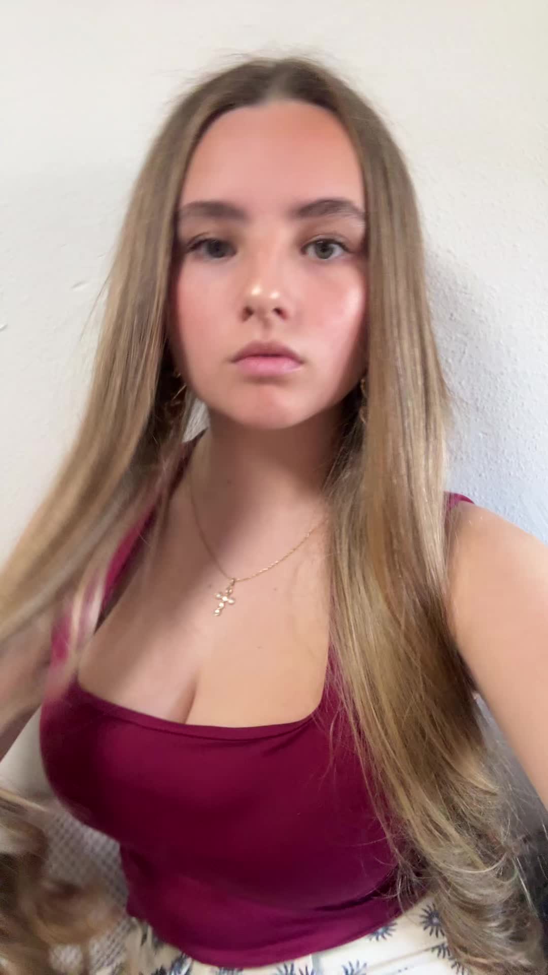 @★𝐞𝐬𝐭𝐞𝐥𝐚 𝐦𝐞𝐝𝐢𝐧𝐚★