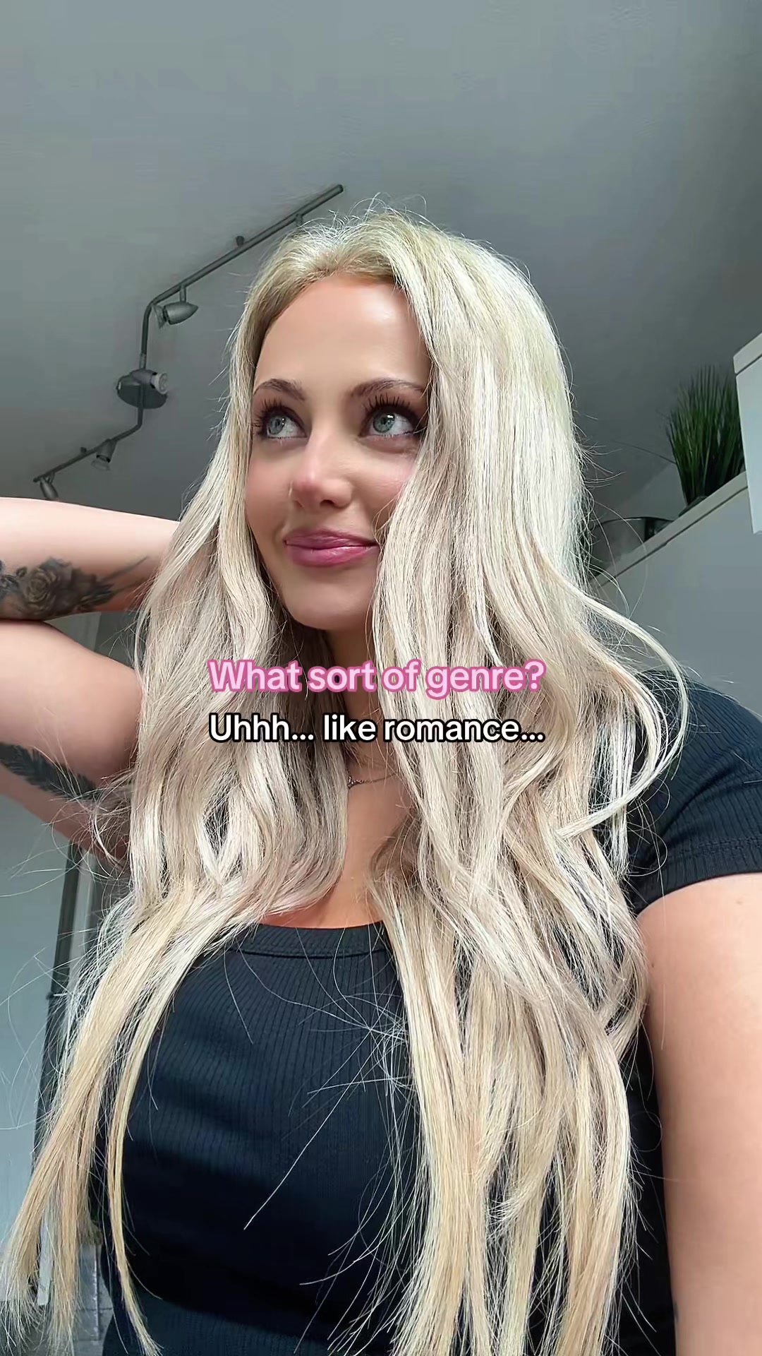 @Lisa J Evans sapphic author ⚢