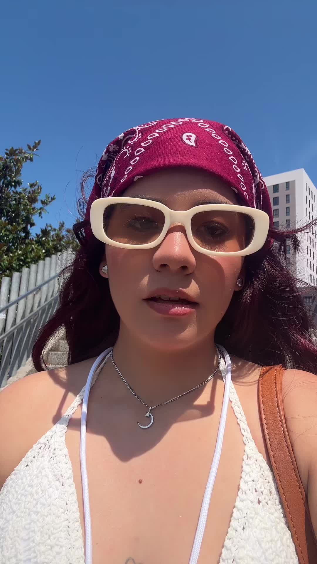 @Kristhell_05