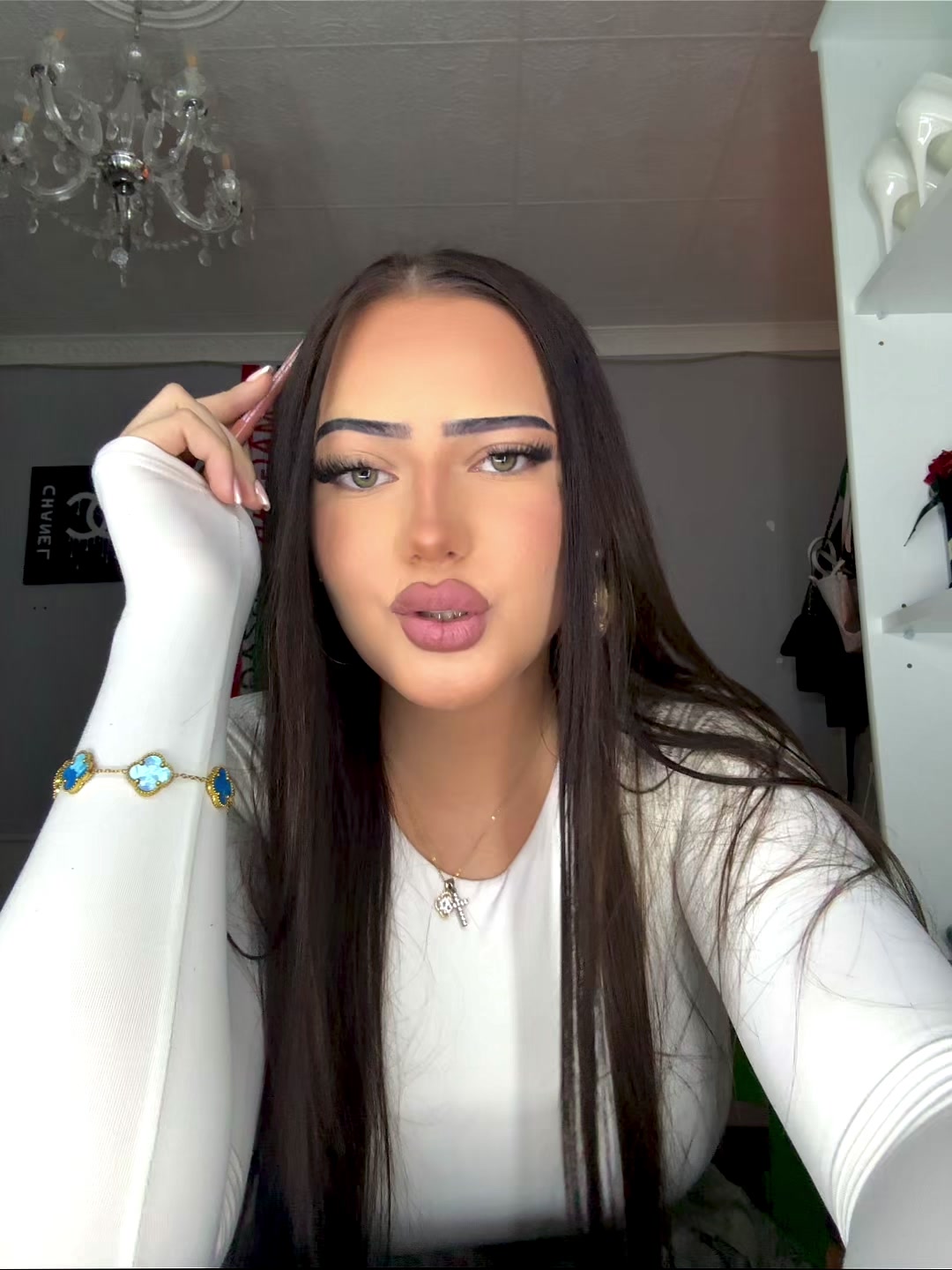 @K