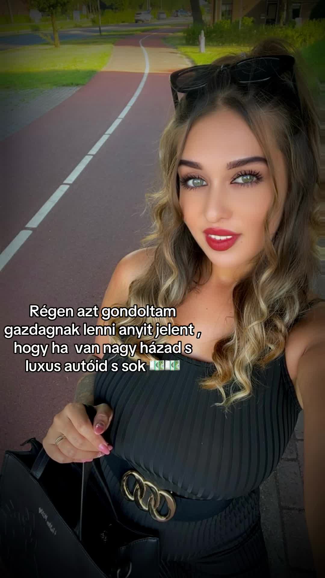 @🤍𝙻𝚊𝚞𝚛𝚊 𝙺𝚎𝚝𝚛𝚒𝚗🤍