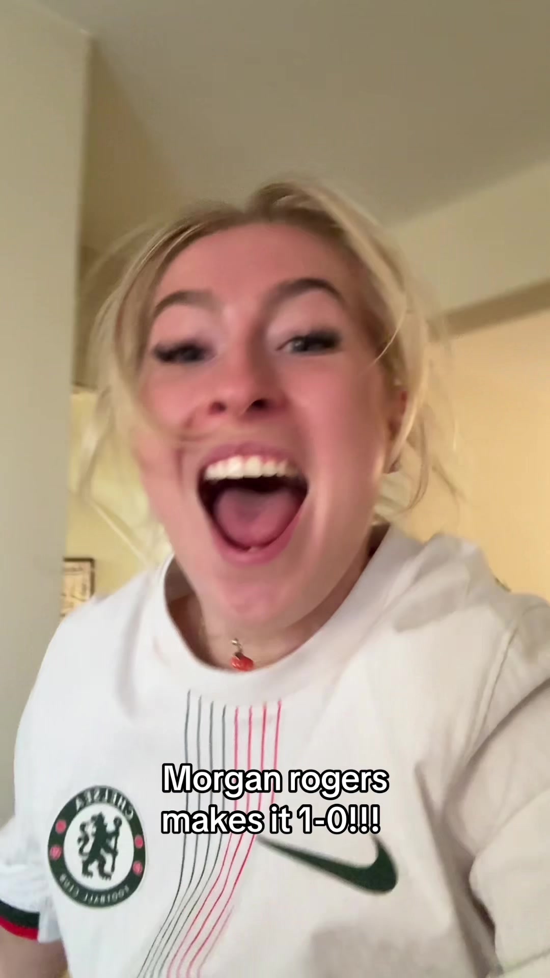@astridwett