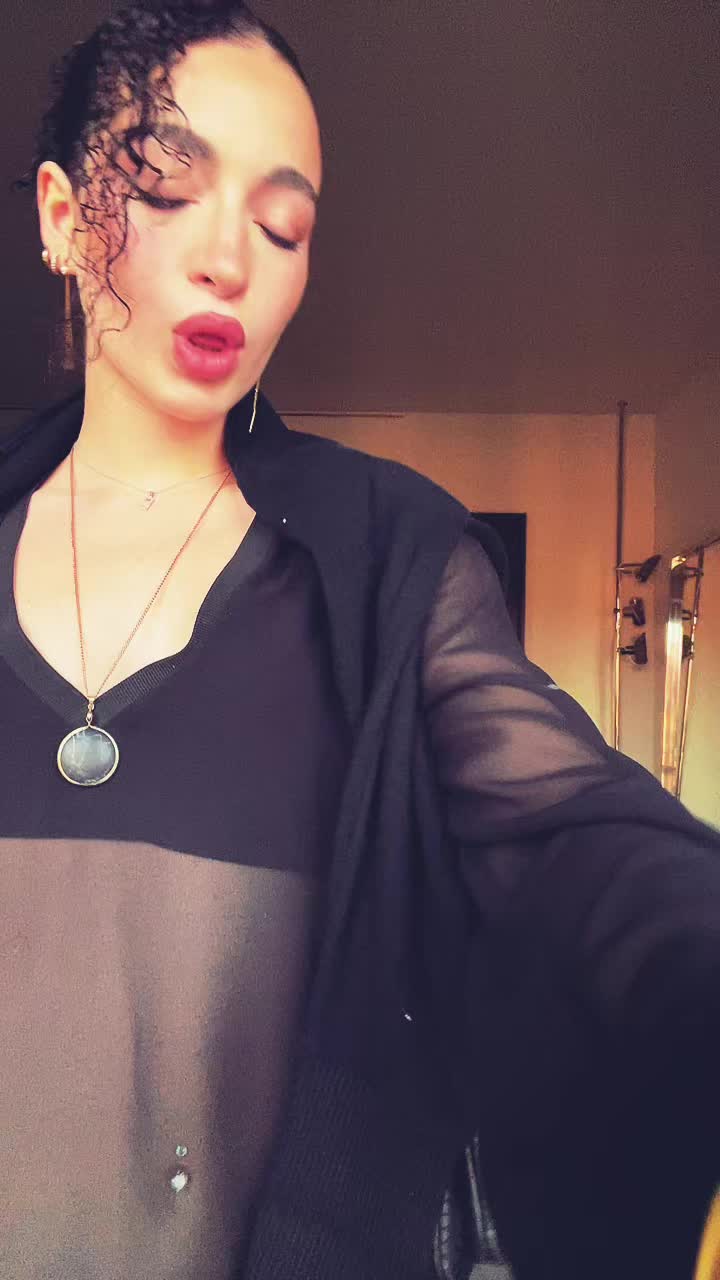 @ceciliafavaron