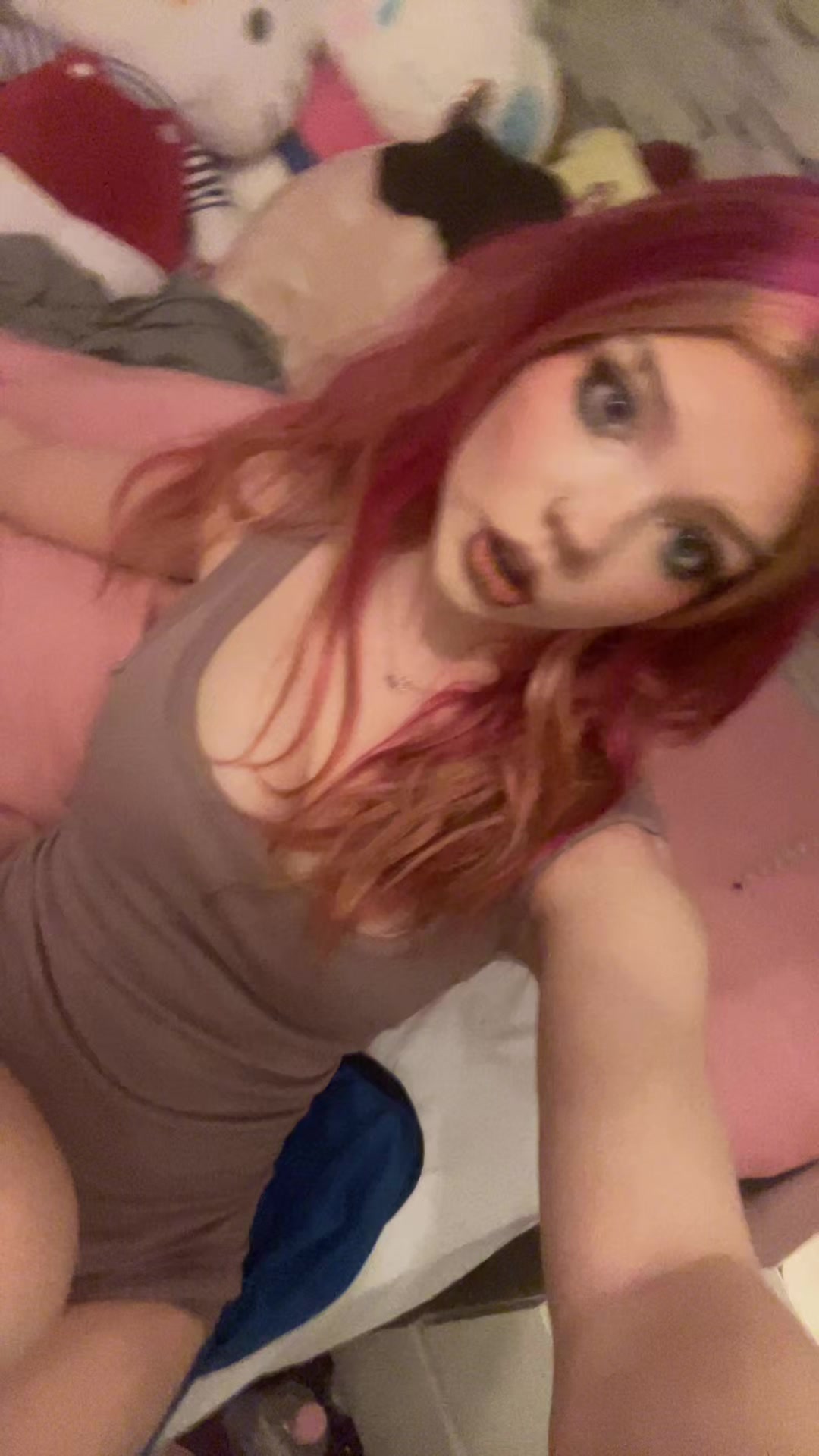 @_ellamary_
