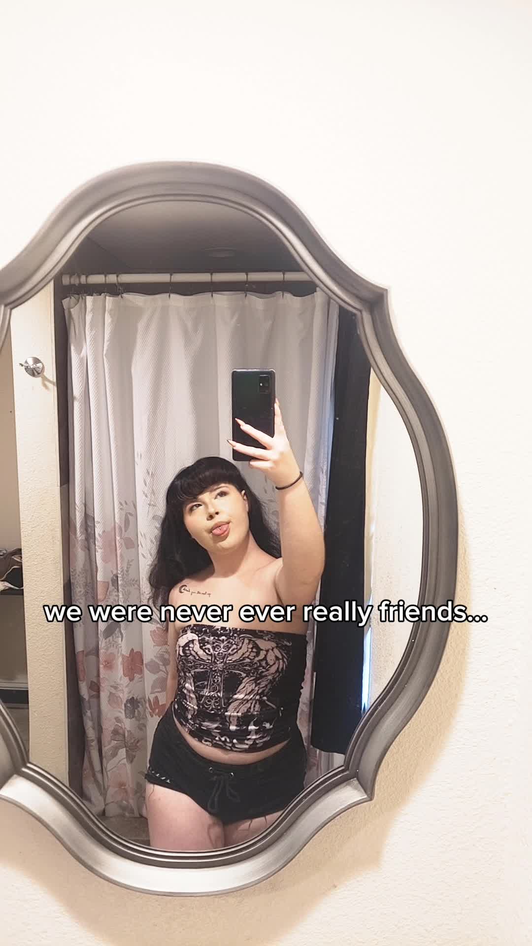 @Skylers wife🖤💋