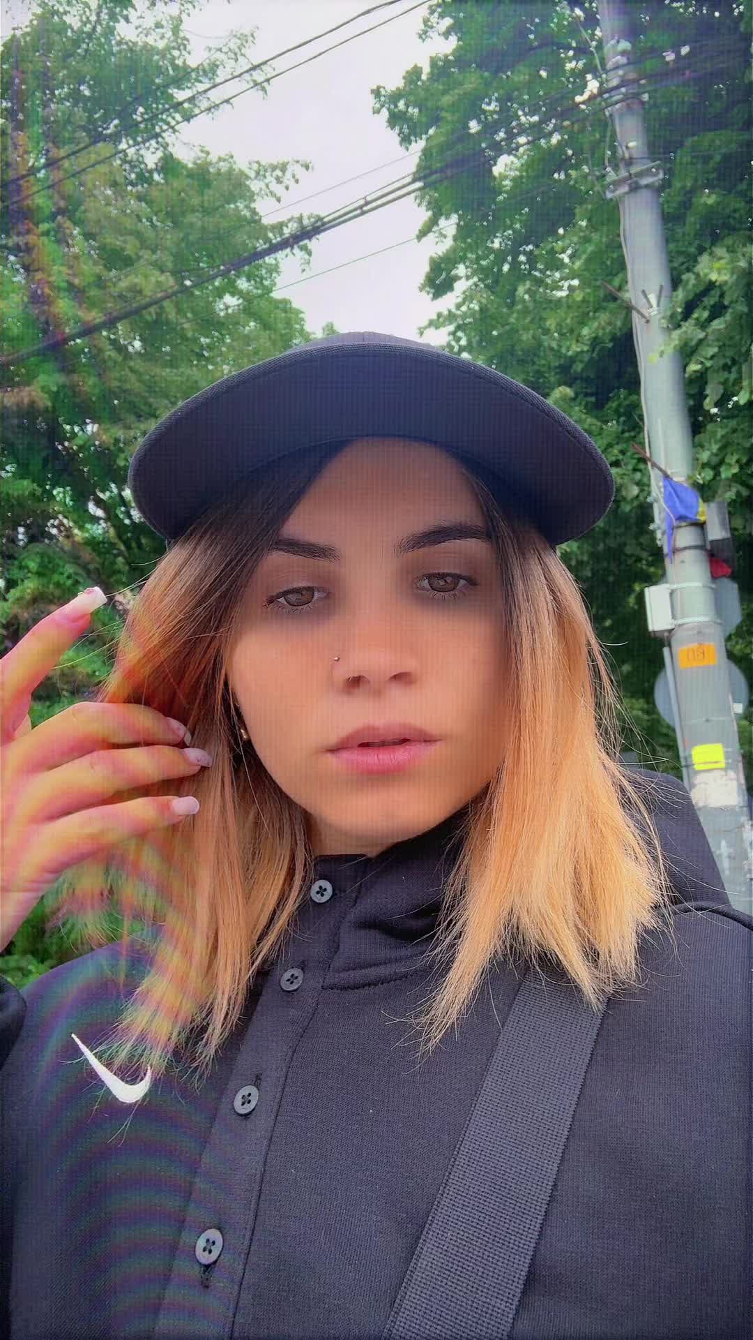 @Mihaela lindic roz