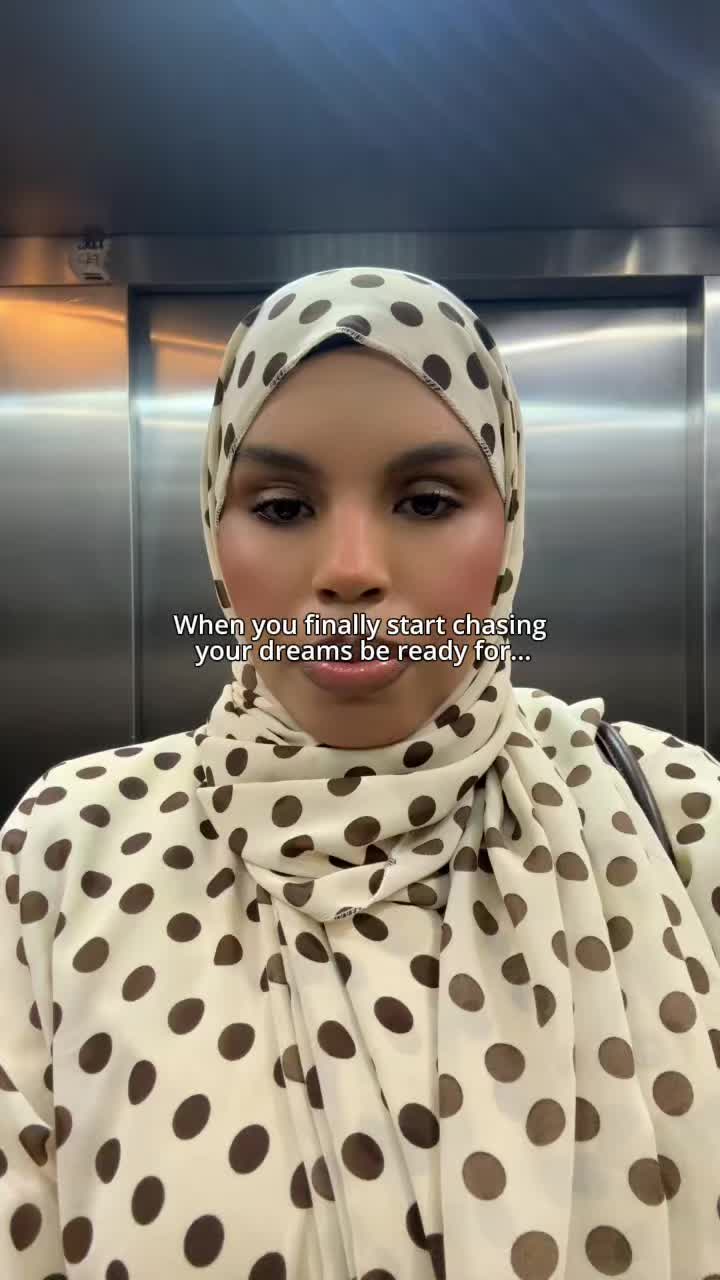 @Aisha🧸