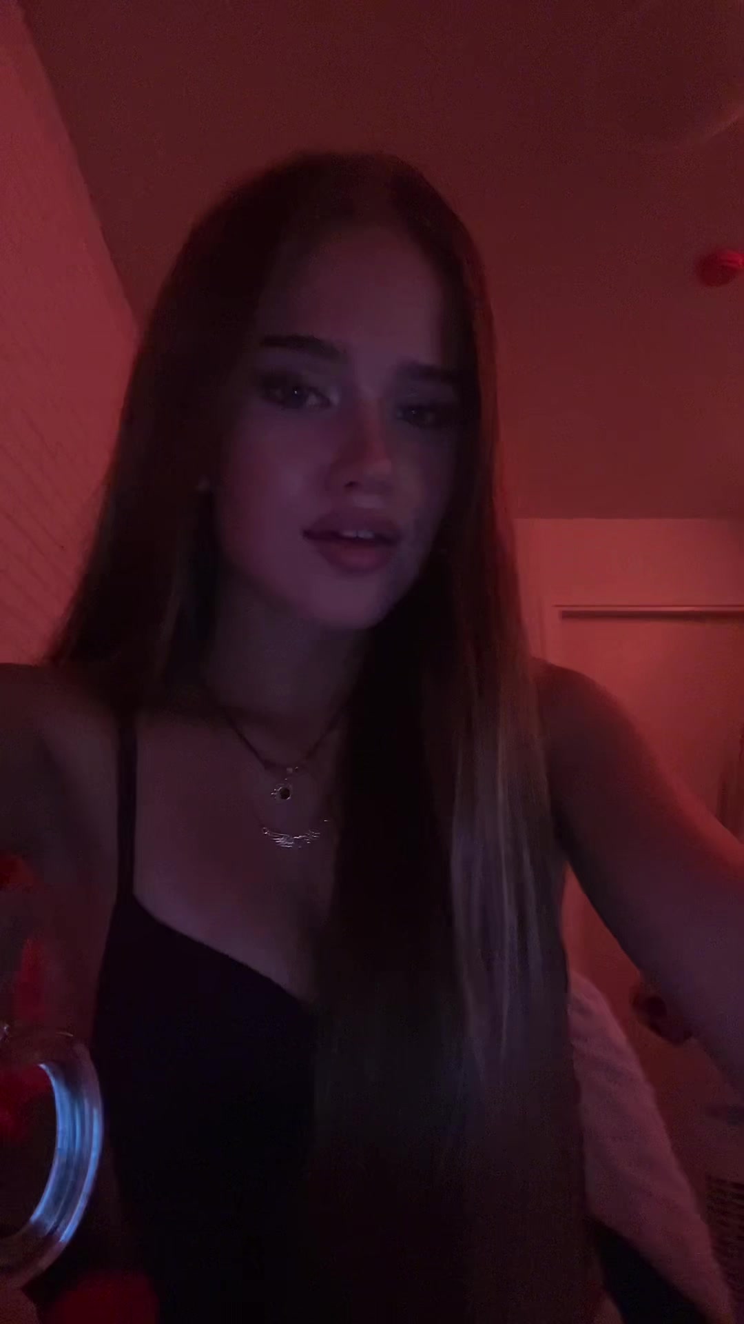 @nia