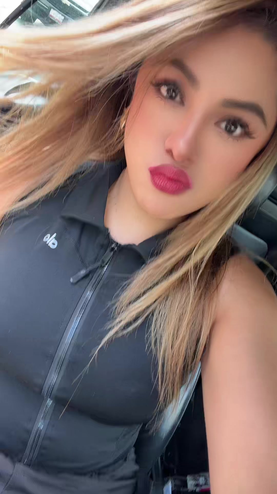 @Laurita