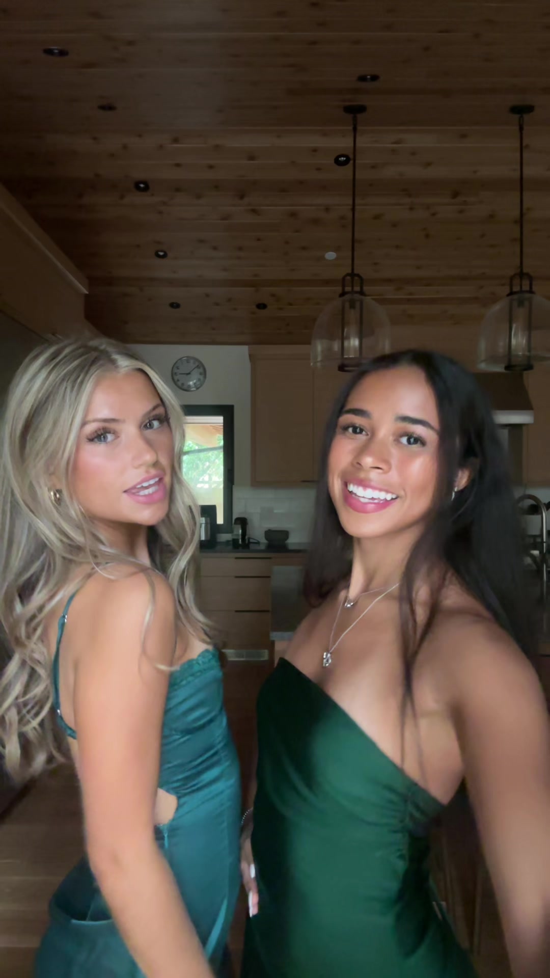 @sloane.daviss